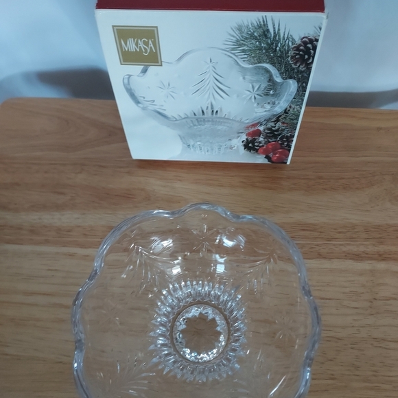 Festive Bo - Picture 2 of 3